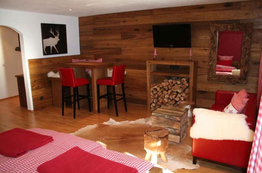 S P O R T A L M - Seefeld Seefeld in Tirol Extérieur photo